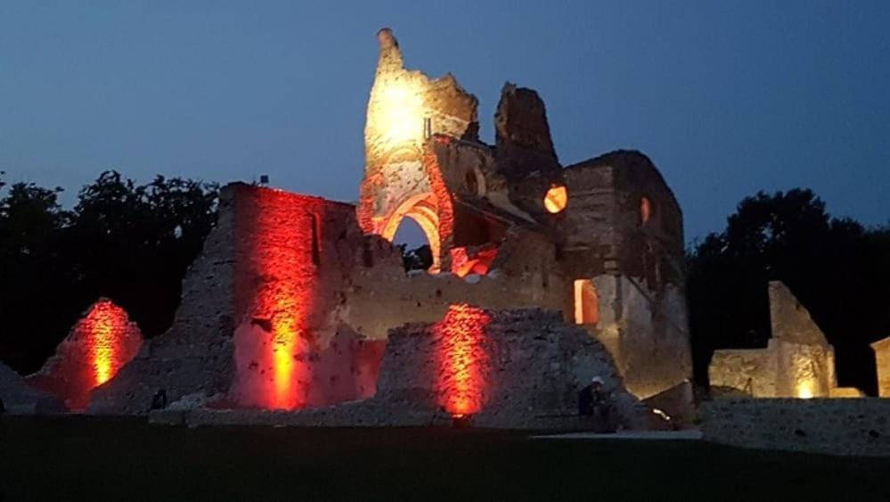 Villa Fior Di Robinia Giavera del Montello Luaran gambar