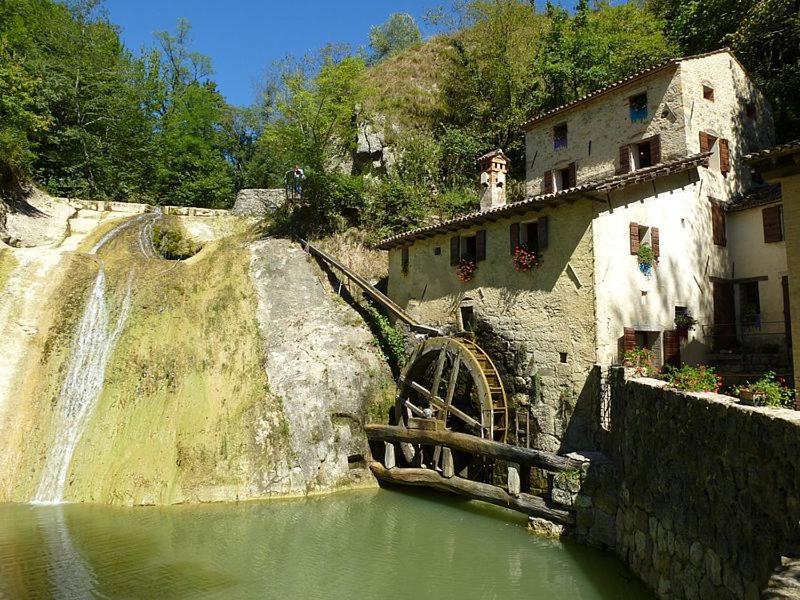 Villa Fior Di Robinia Giavera del Montello Luaran gambar