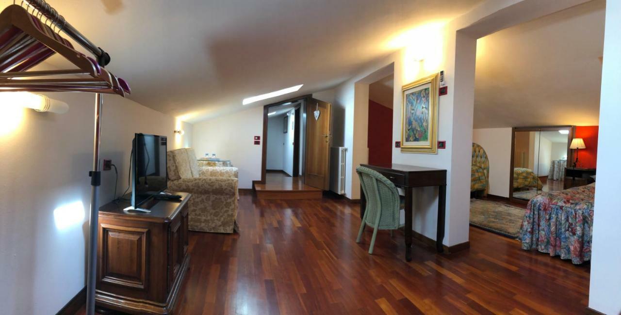 Villa Fior Di Robinia Giavera del Montello Luaran gambar